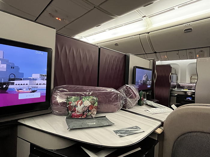 Center Forward-Facing Seats