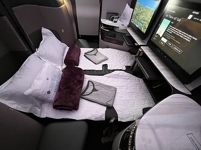 Center Rear-Facing Seats